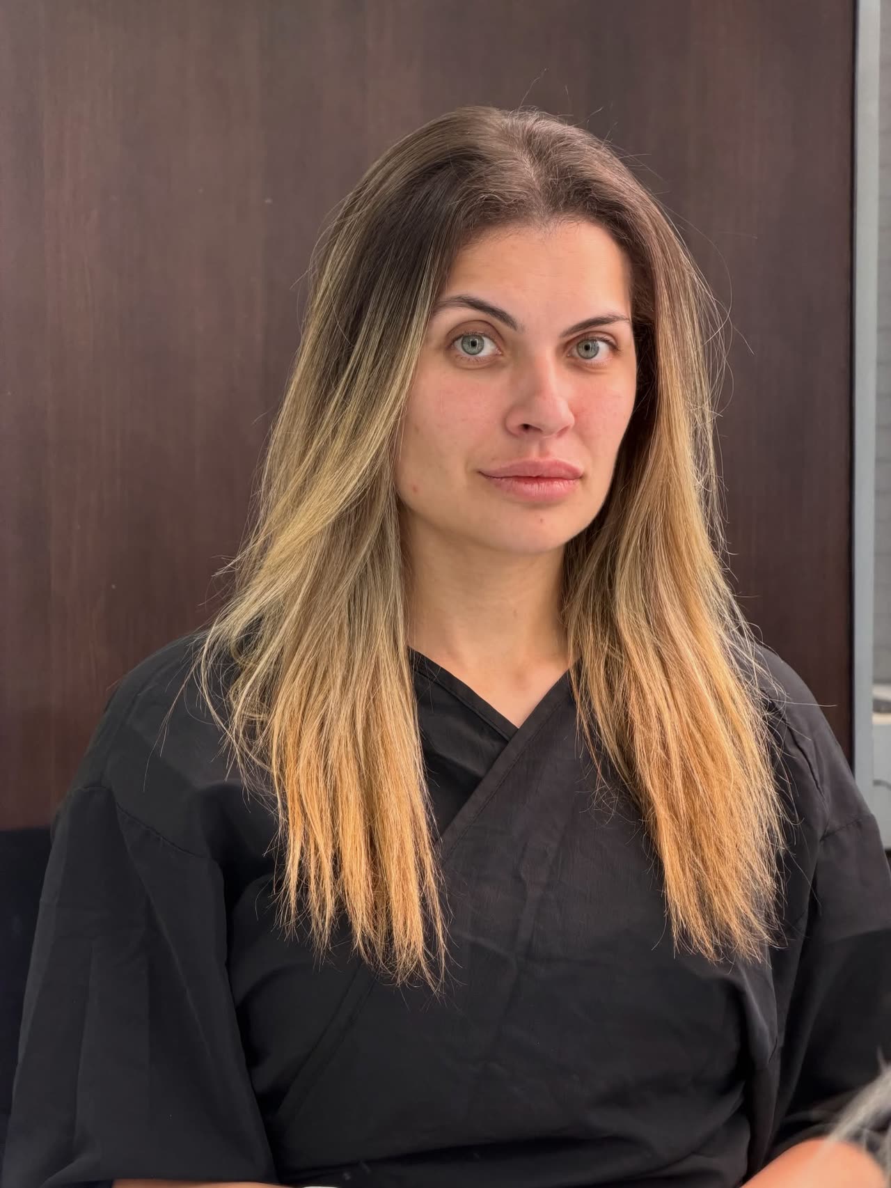 Antes — cabelo natural antes da transformação (Caso 04)