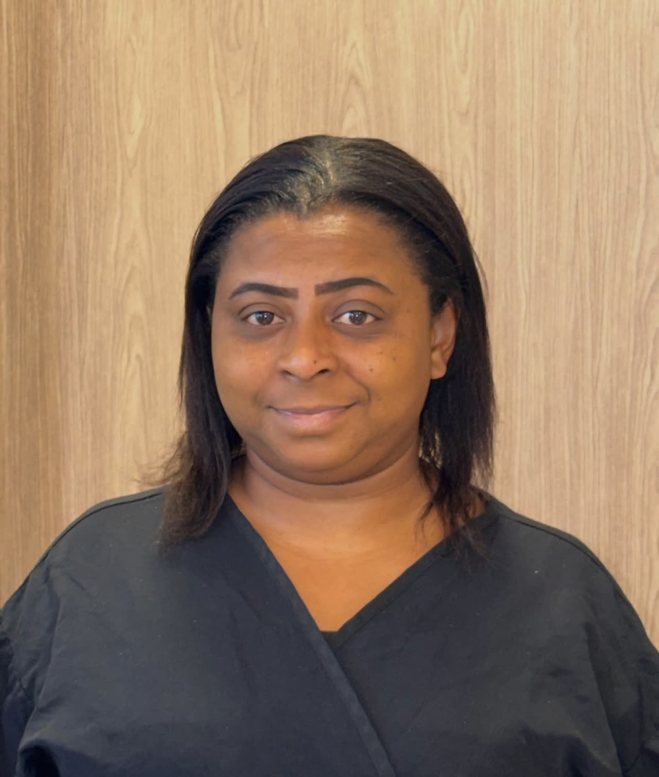 Antes — cabelo natural antes da transformação (Caso 02)